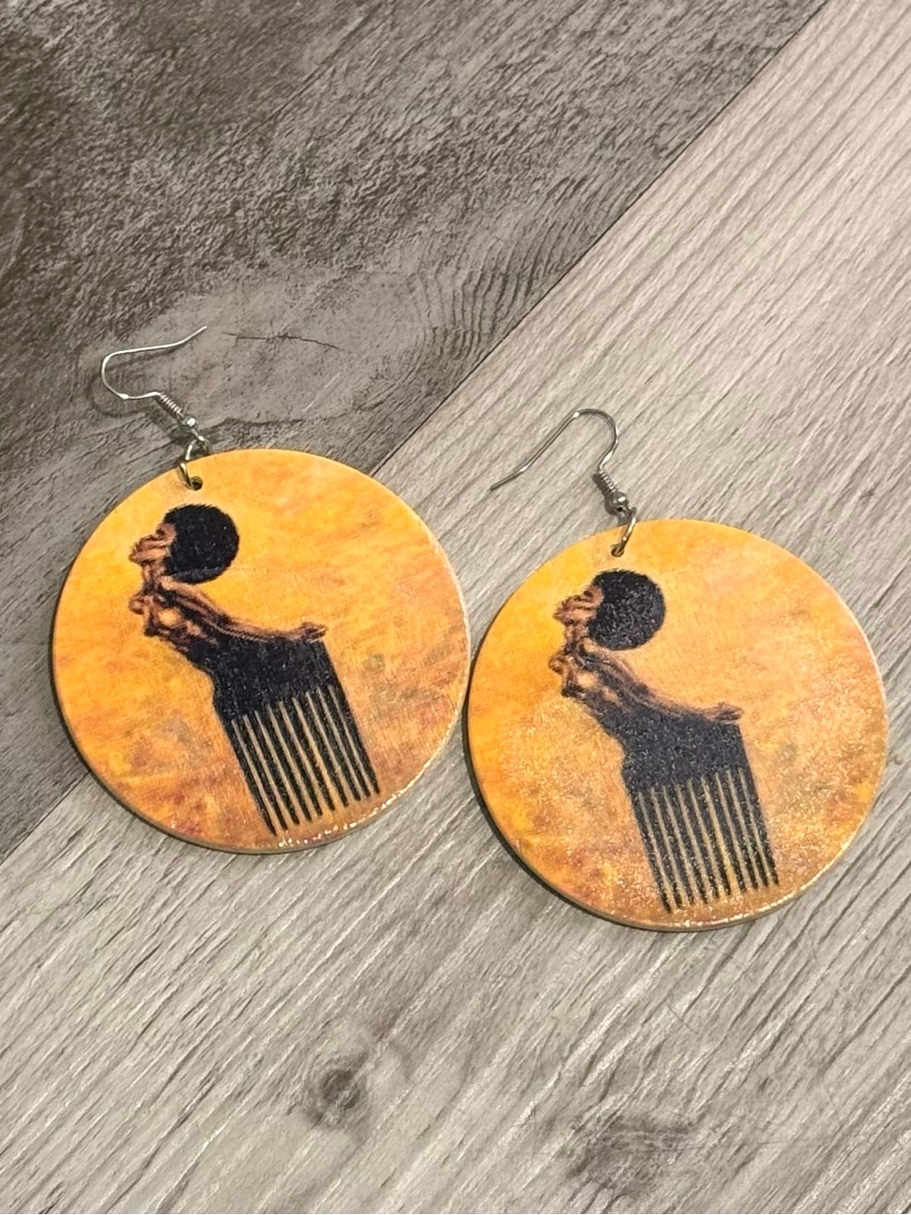Hand-Painted Afro Pick Round Dangle Earrings - Yellow